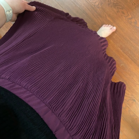 NWT Joe Fresh Pleated Chiffon Plum Midi Skirt 1X - Picture 3 of 5